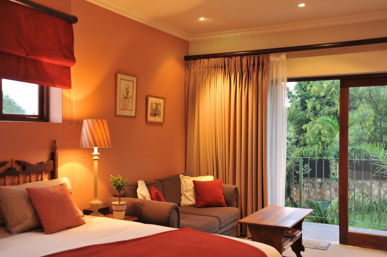 Claires Of Sandton Luxury Guest House Йоханнесбург Экстерьер фото