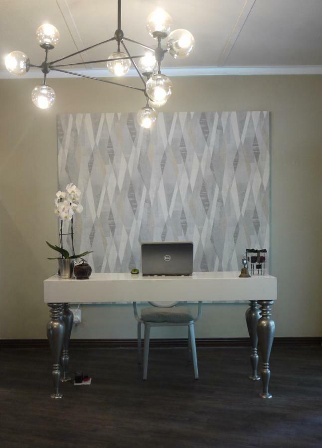 Claires Of Sandton Luxury Guest House Йоханнесбург Экстерьер фото